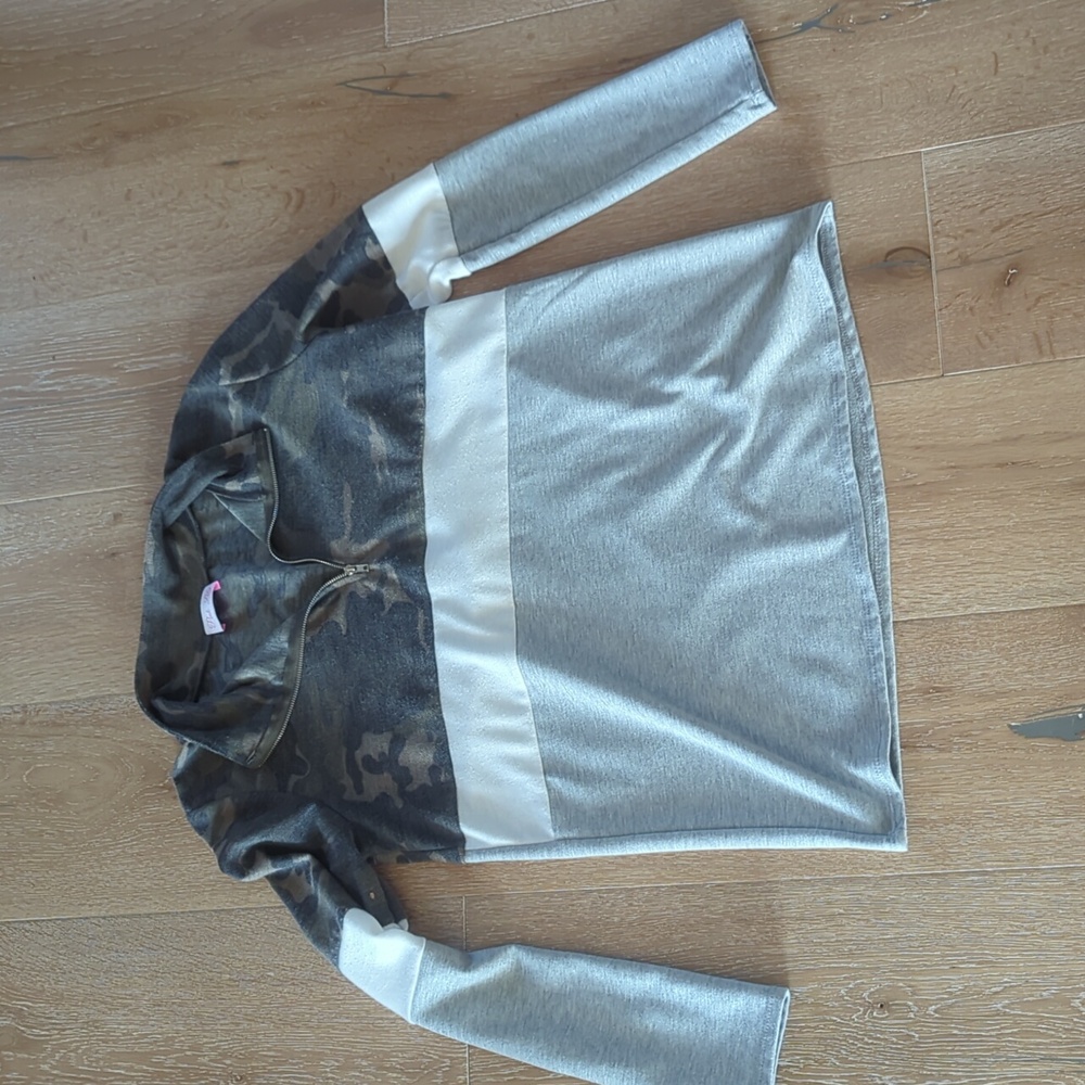 NWOT quarter zip top by pink lily